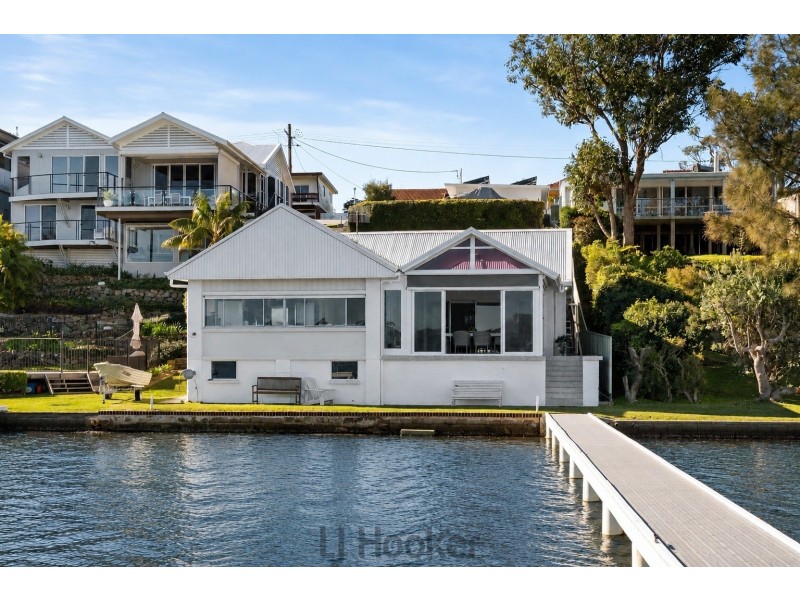130 Sealand Road, Fishing Point NSW 2283