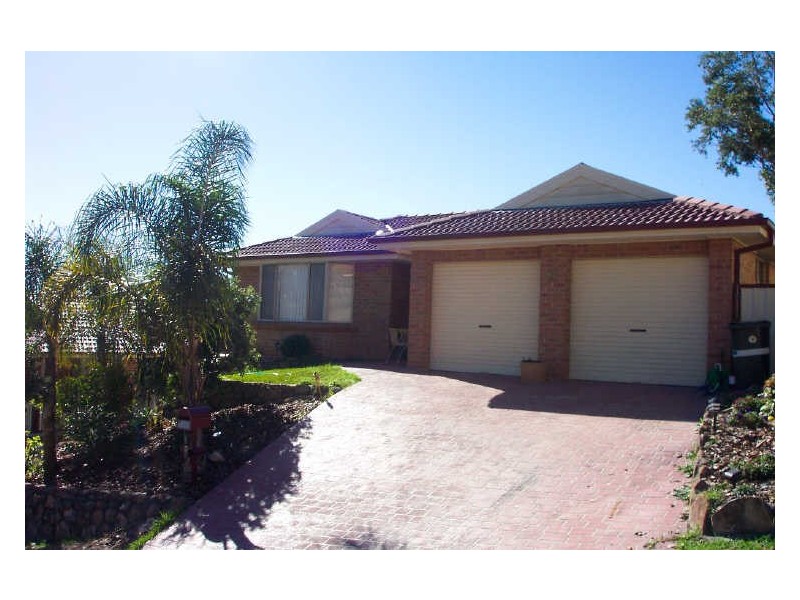6 Courageous Close, Marmong Point NSW 2284