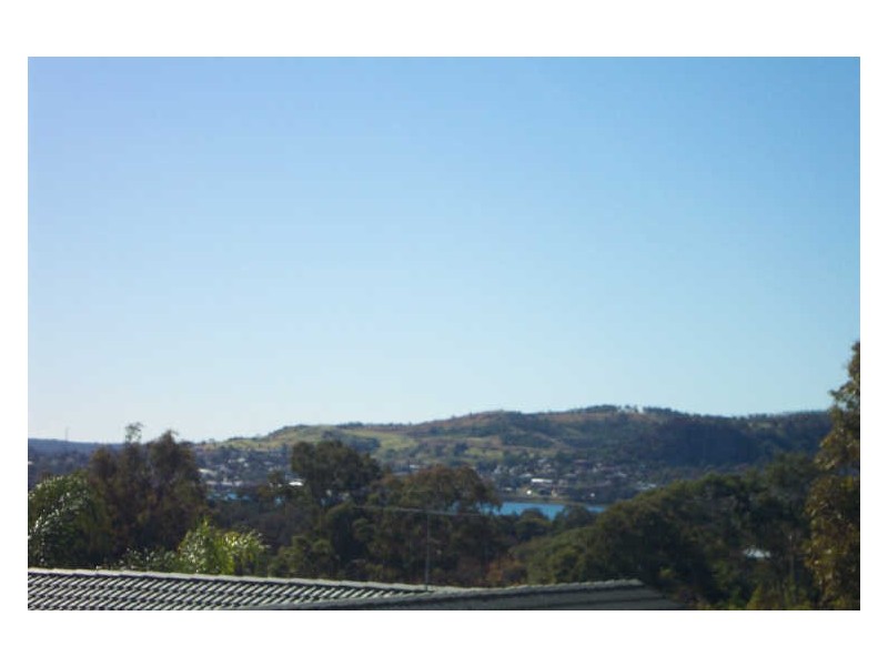 6 Courageous Close, Marmong Point NSW 2284