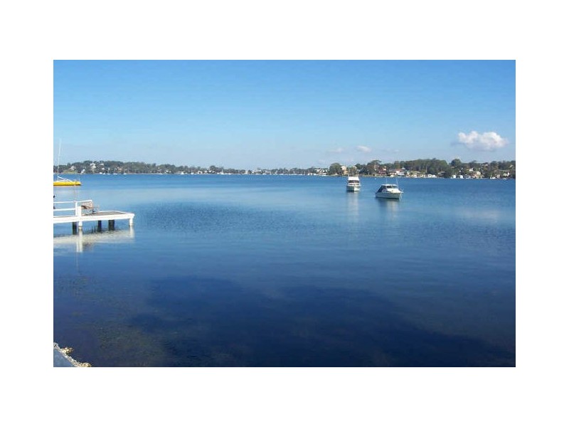 114 Sealand Road, Fishing Point NSW 2283