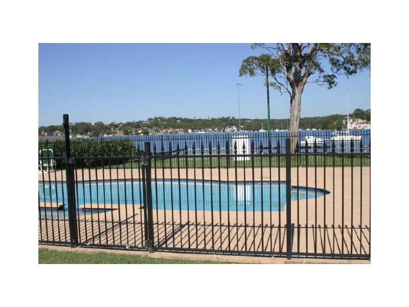 114 Sealand Road, Fishing Point NSW 2283