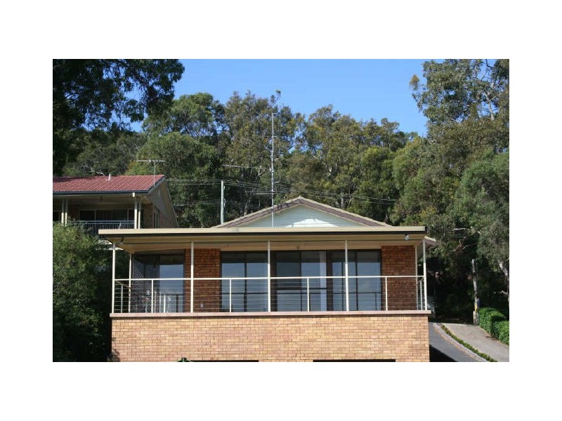 125 Coal Point Road, Coal Point NSW 2283