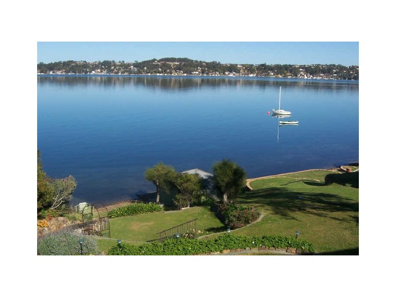 335 Coal Point Road, Coal Point NSW 2283