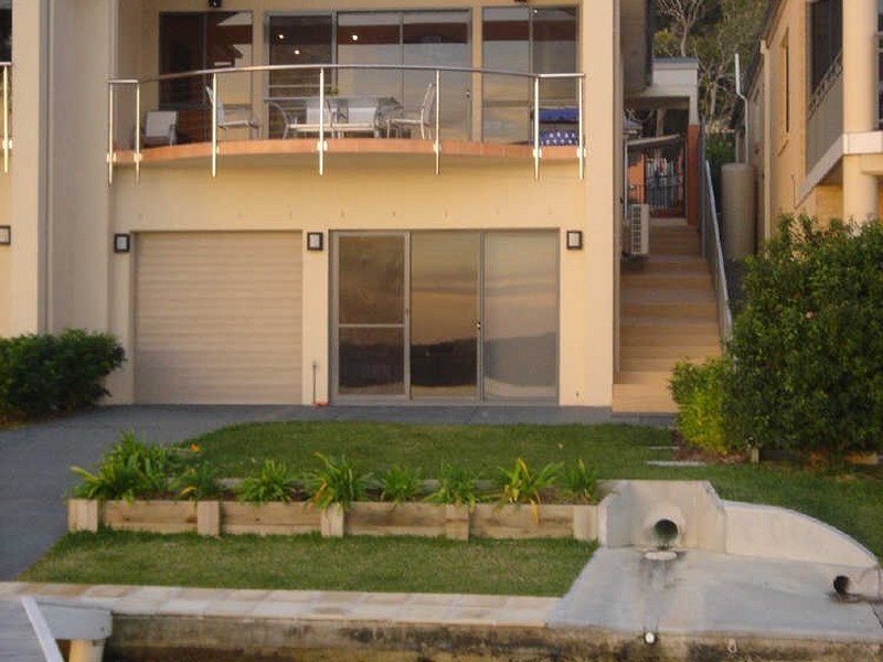 97b Coal Point Road, Coal Point NSW 2283