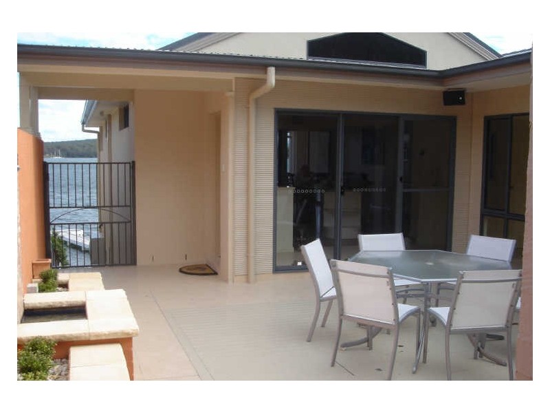 97b Coal Point Road, Coal Point NSW 2283