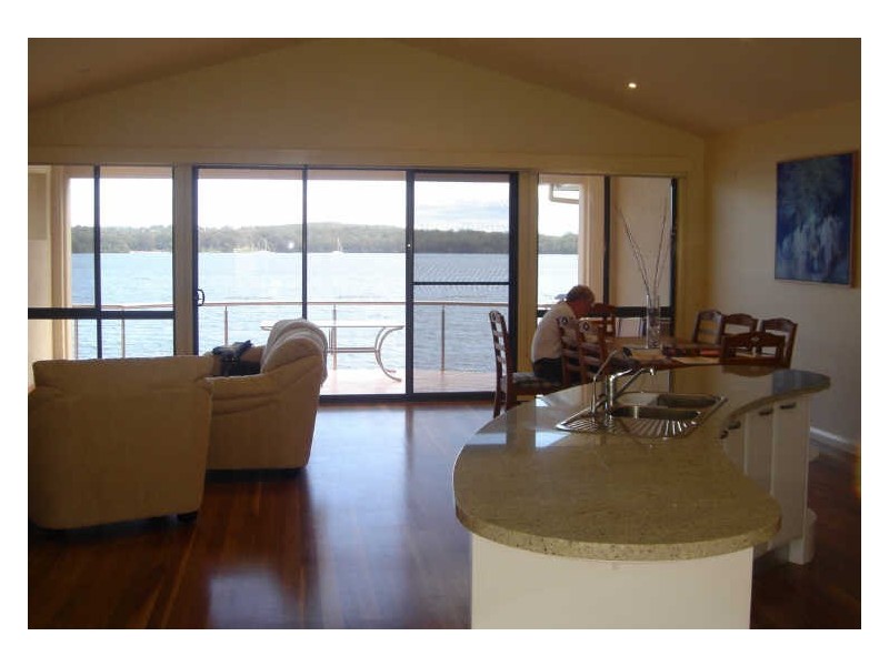 97b Coal Point Road, Coal Point NSW 2283