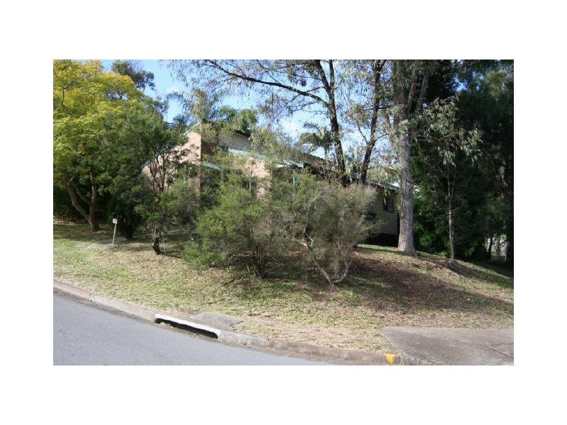 17 Threlkeld Drive, Bolton Point NSW 2283