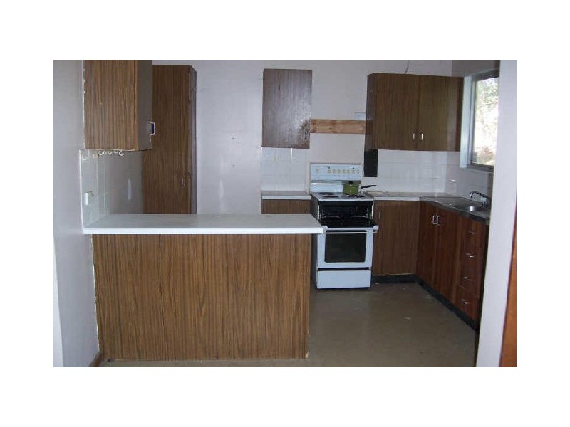 17 Threlkeld Drive, Bolton Point NSW 2283