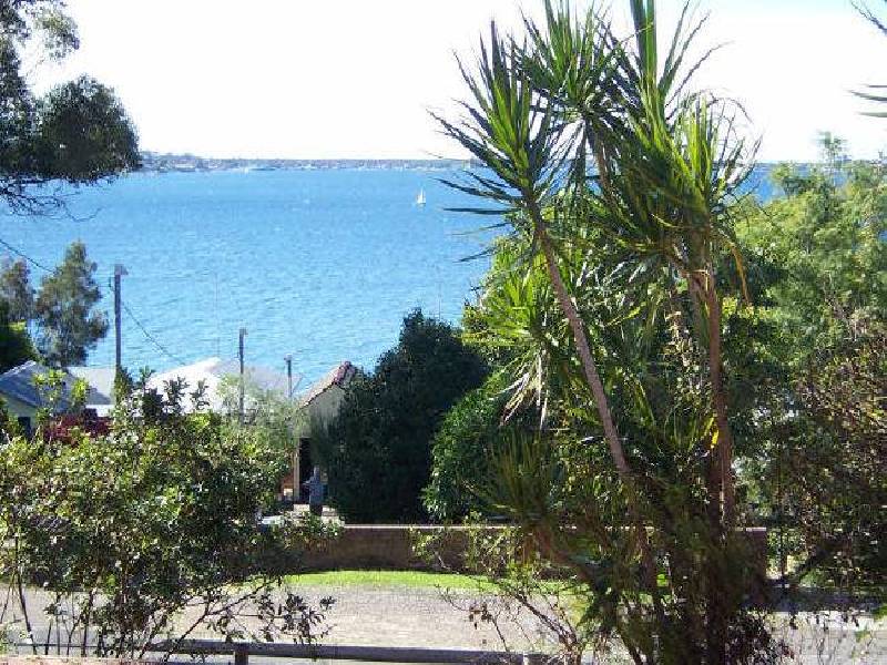 99 Skye Point Road, Coal Point NSW 2283