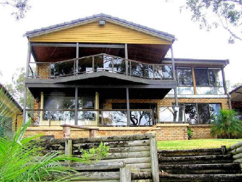 21 Coal Point Road, Coal Point NSW 2283