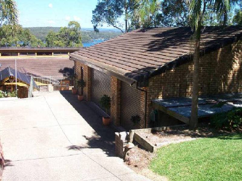 21 Coal Point Road, Coal Point NSW 2283
