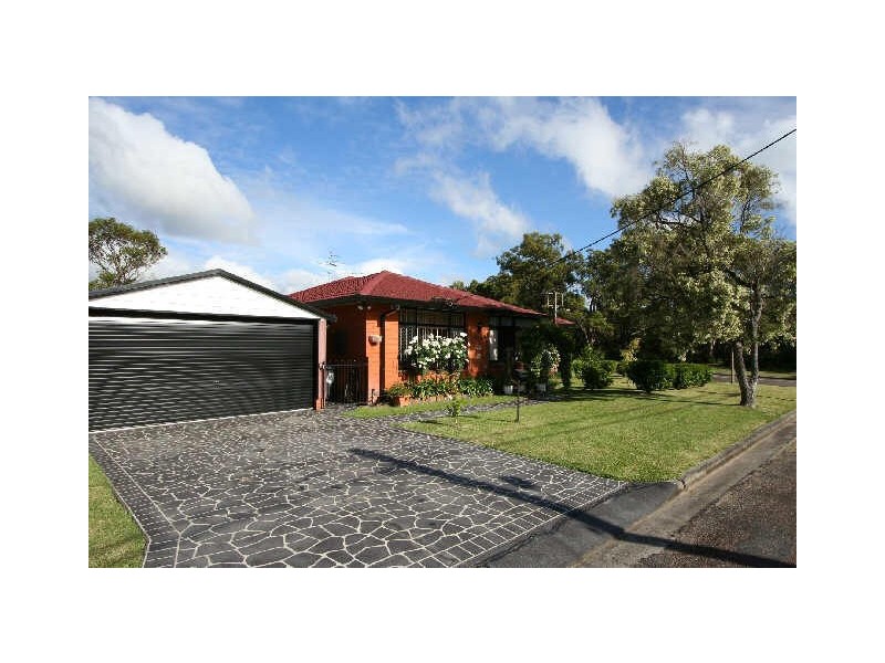 18 Blundell Parade, Toronto NSW 2283