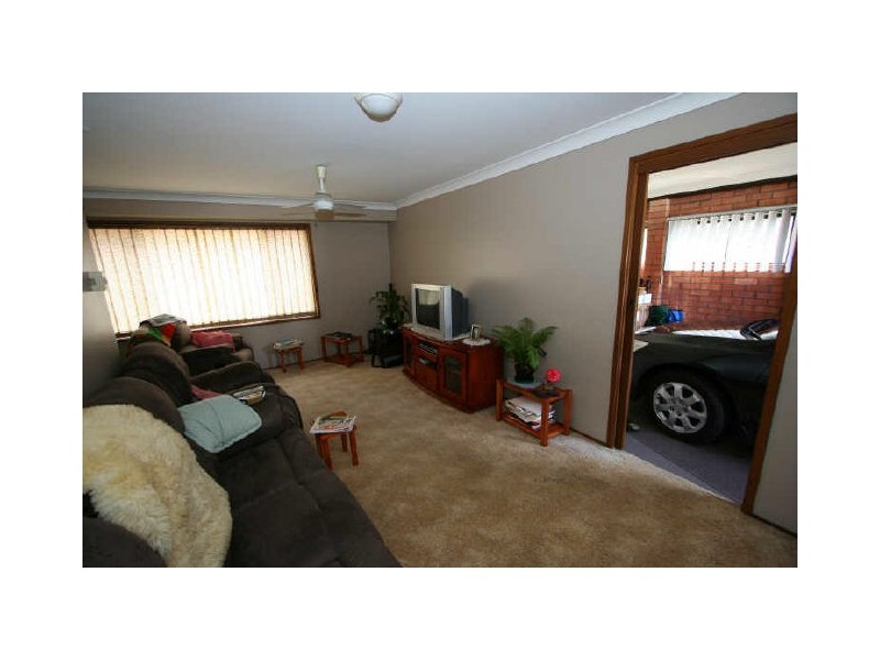 2 Angela Close, Carey Bay NSW 2283