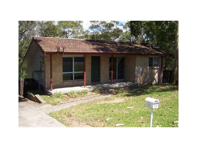 19 The Ridgeway, Bolton Point NSW 2283
