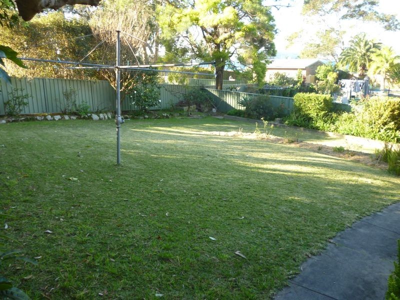 23 Robey Road, Coal Point NSW 2283
