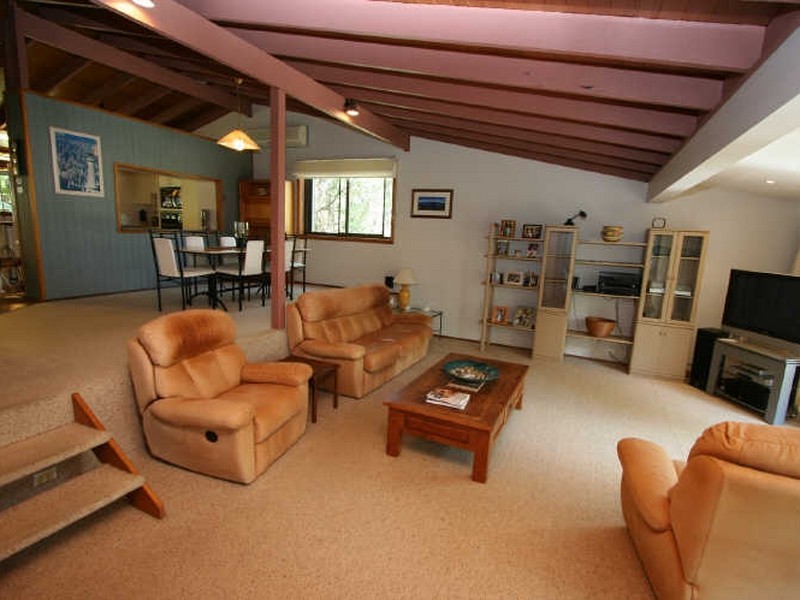 218 Coal Point Road, Coal Point NSW 2283