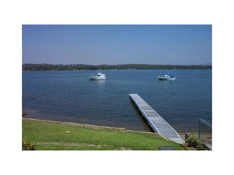 127 Coal Point Road, Coal Point NSW 2283