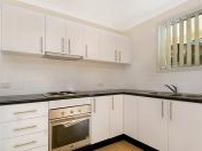 19 Threlkeld Drive, Bolton Point NSW 2283