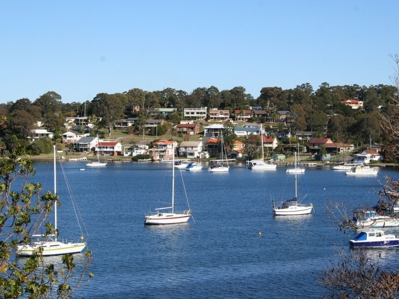 136 Sealand Road, Fishing Point NSW 2283