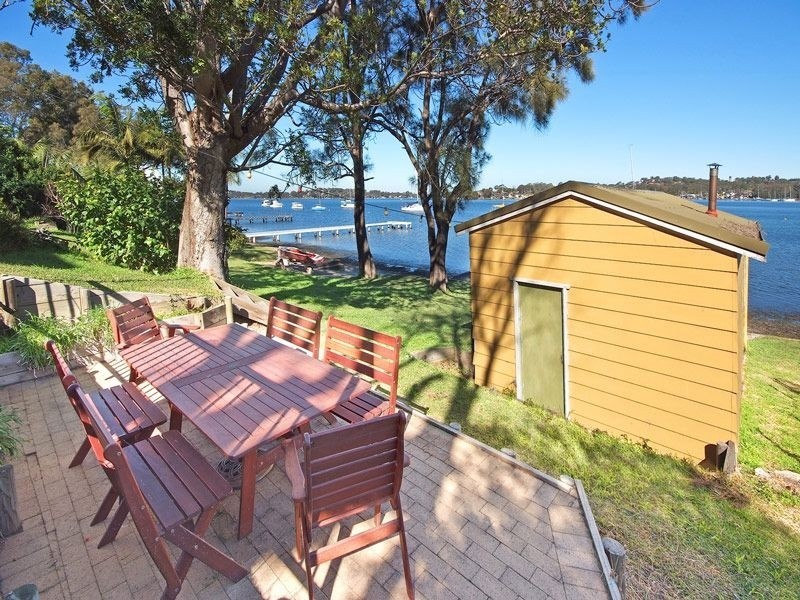 136 Sealand Road, Fishing Point NSW 2283