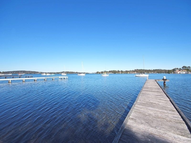136 Sealand Road, Fishing Point NSW 2283