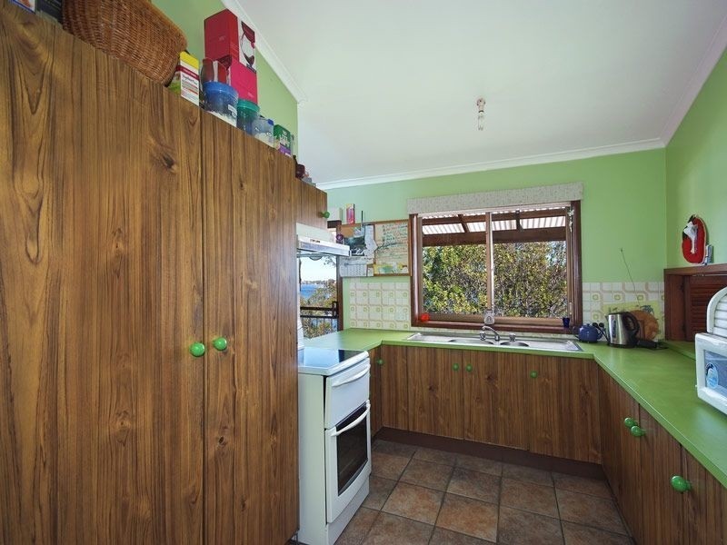 136 Sealand Road, Fishing Point NSW 2283