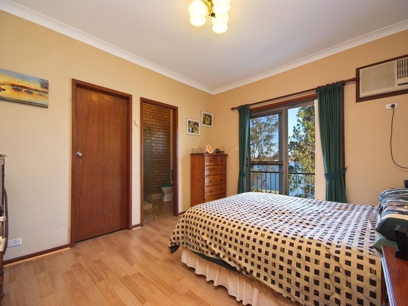 136 Sealand Road, Fishing Point NSW 2283