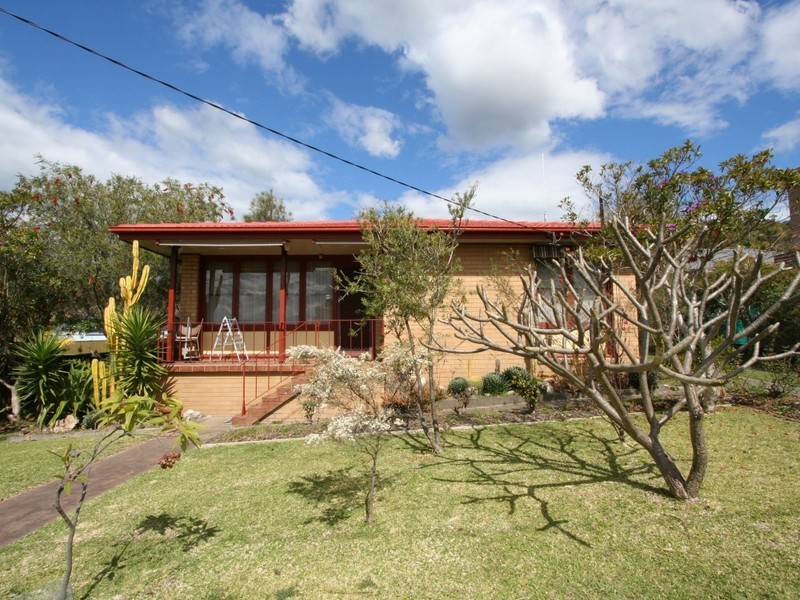 8 Milford Street, Toronto NSW 2283
