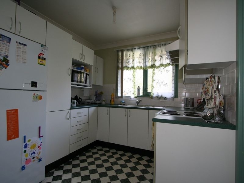 8 Milford Street, Toronto NSW 2283
