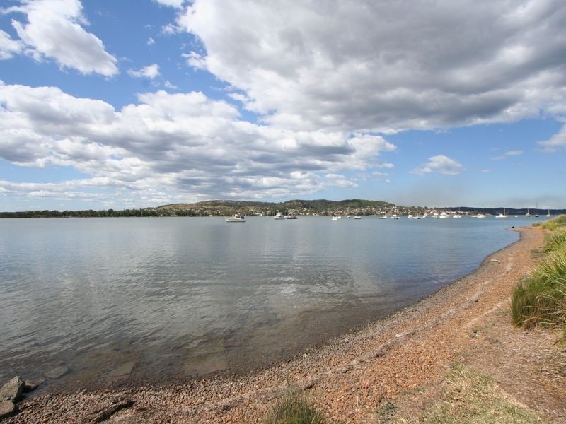 4 Gretel Crescent, Booragul NSW 2284