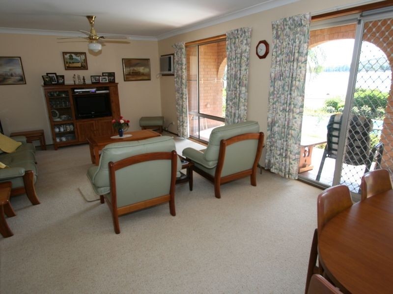 4 Gretel Crescent, Booragul NSW 2284