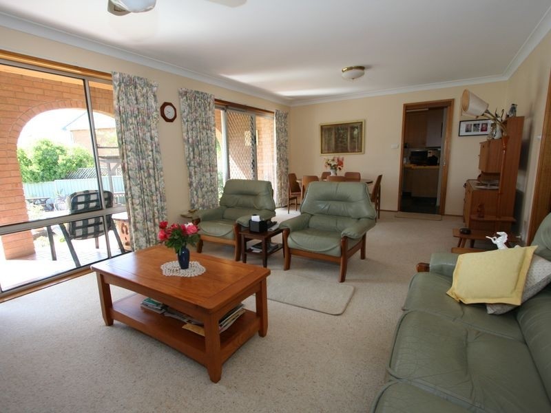 4 Gretel Crescent, Booragul NSW 2284