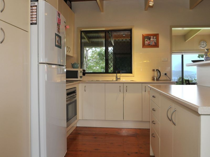 3 Sealand Road, Fishing Point NSW 2283