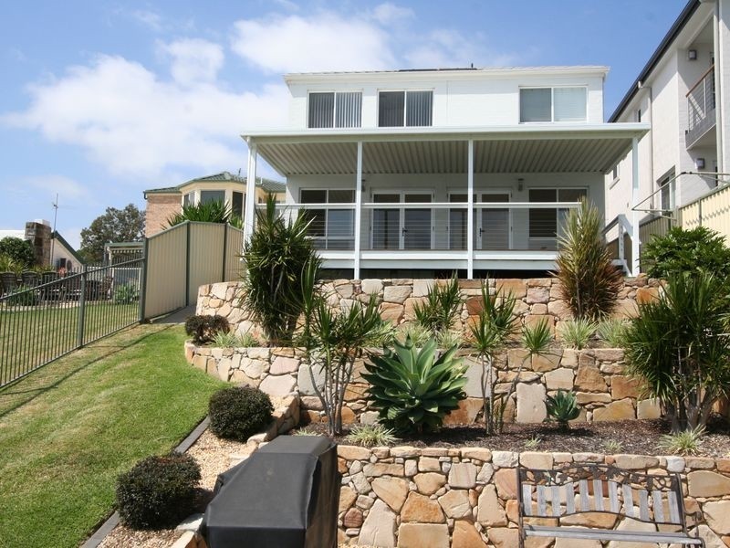 Mannering Park NSW 2259