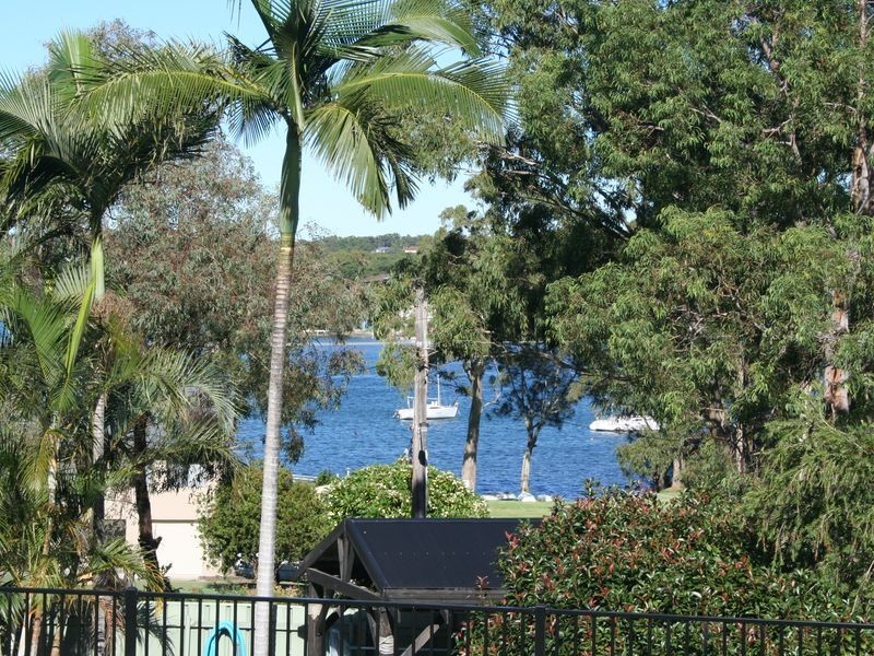 Fishing Point NSW 2283