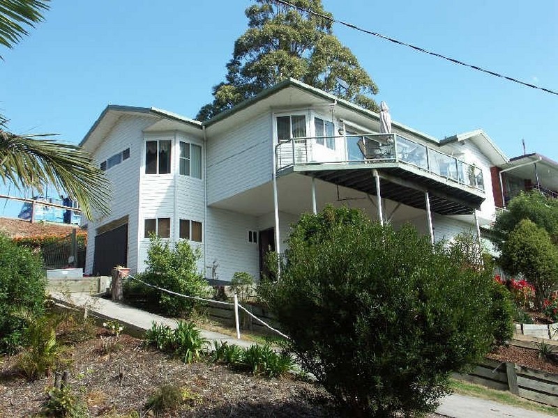 225 Excelsior Parade, Toronto NSW 2283