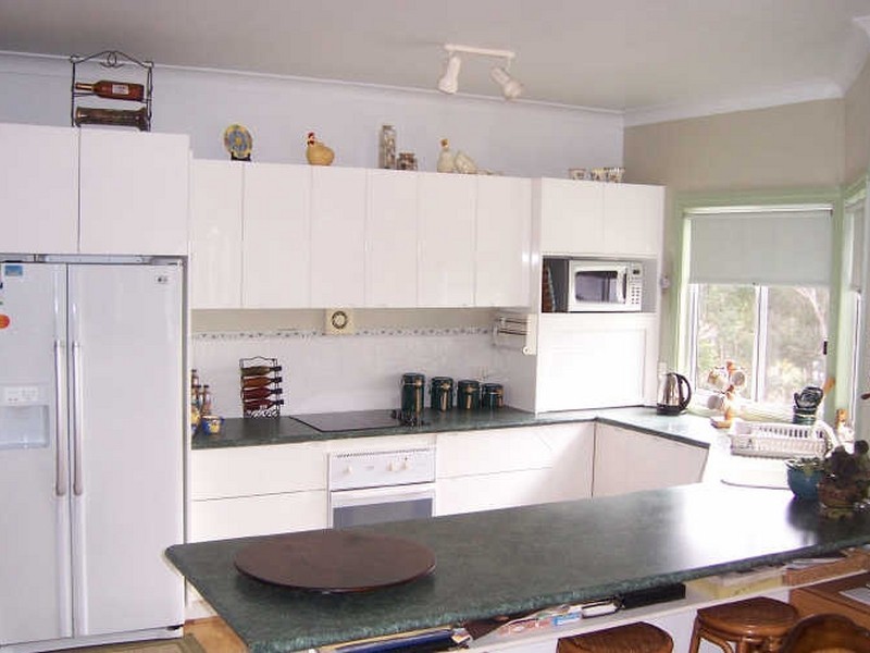 225 Excelsior Parade, Toronto NSW 2283