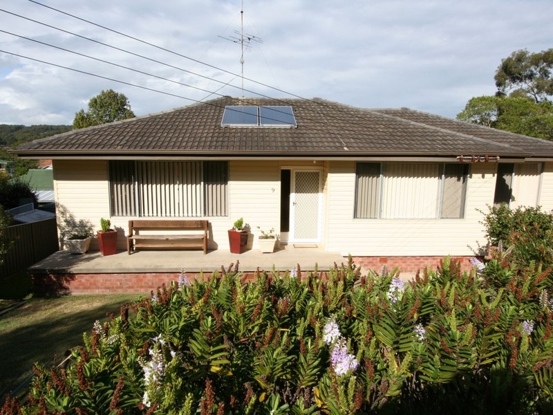 9 Lisa Avenue, Warners Bay NSW 2282