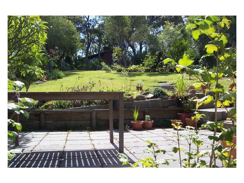 13 Ambrose Street, Carey Bay NSW 2283