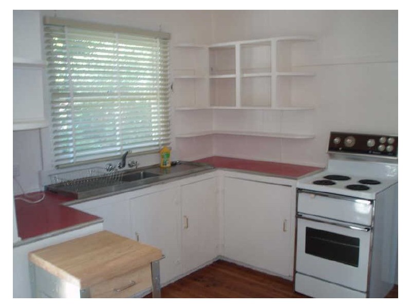 13 Ambrose Street, Carey Bay NSW 2283