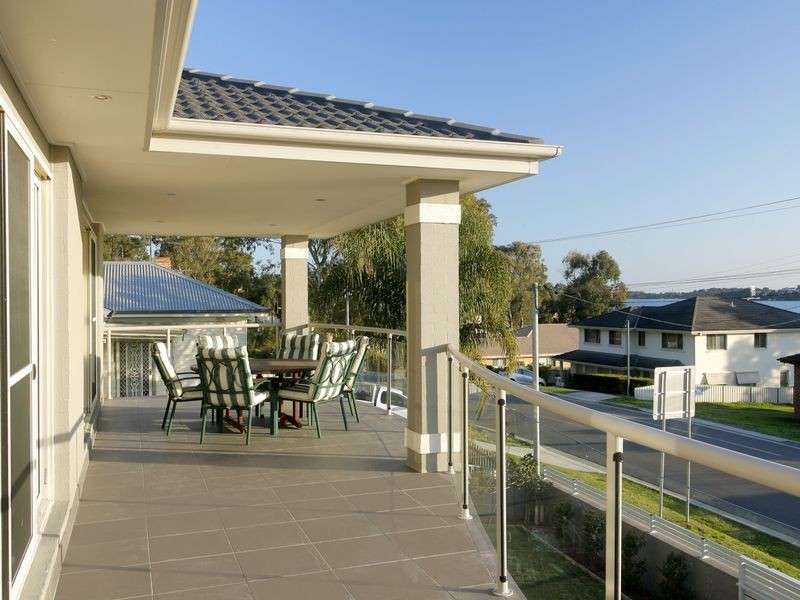 174 Coal Point Road, Coal Point NSW 2283