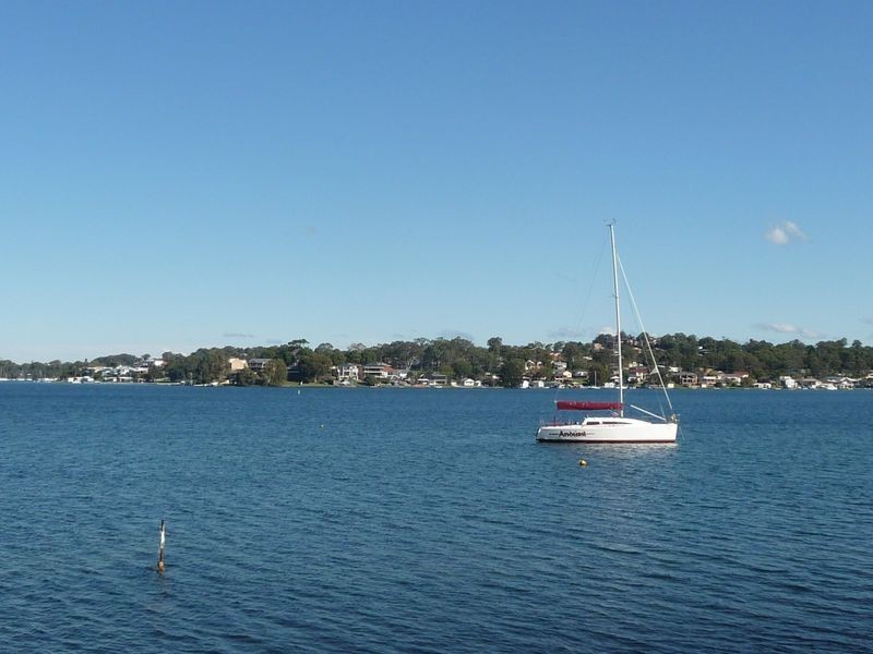 98 Sealand Road, Fishing Point NSW 2283