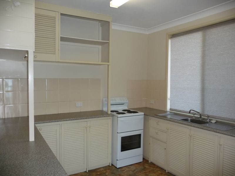 98 Sealand Road, Fishing Point NSW 2283