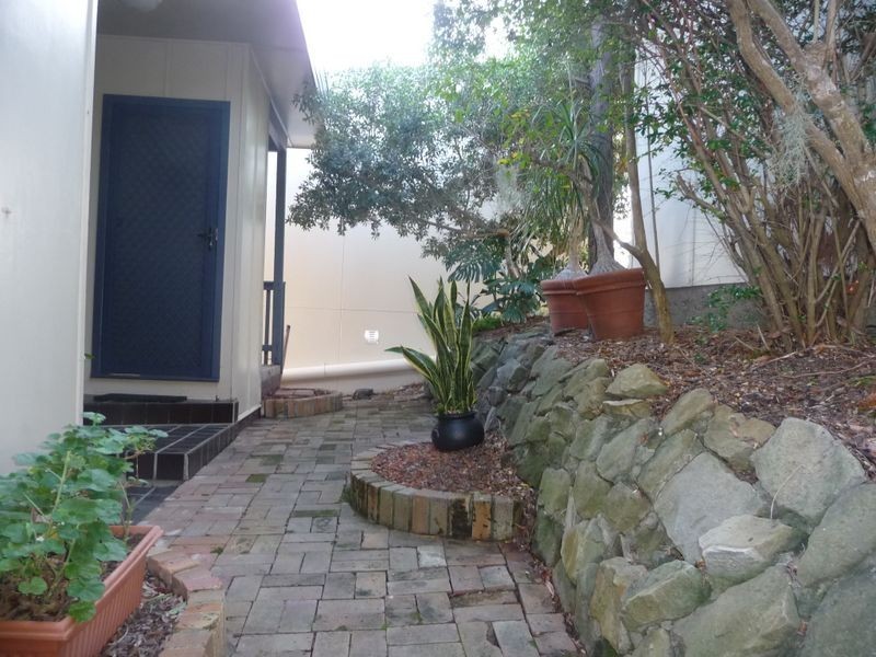 98 Sealand Road, Fishing Point NSW 2283