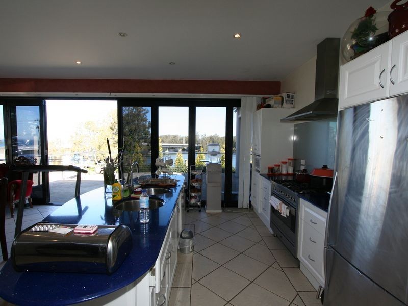 1 Fig Tree Lane, Fennell Bay NSW 2283