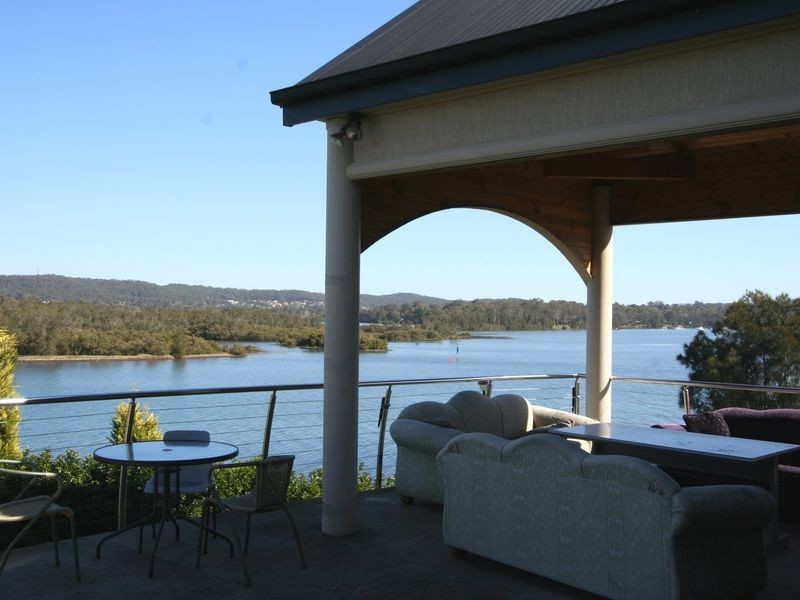 1 Fig Tree Lane, Fennell Bay NSW 2283