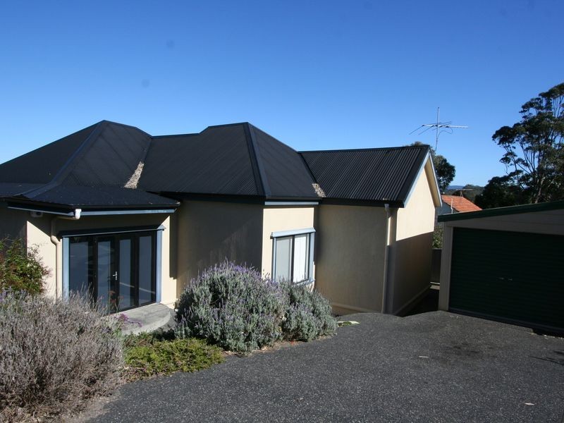 1 Fig Tree Lane, Fennell Bay NSW 2283