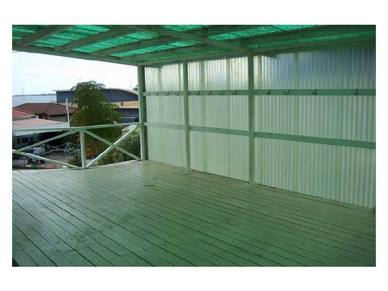 2 Rofe Street, Coal Point NSW 2283