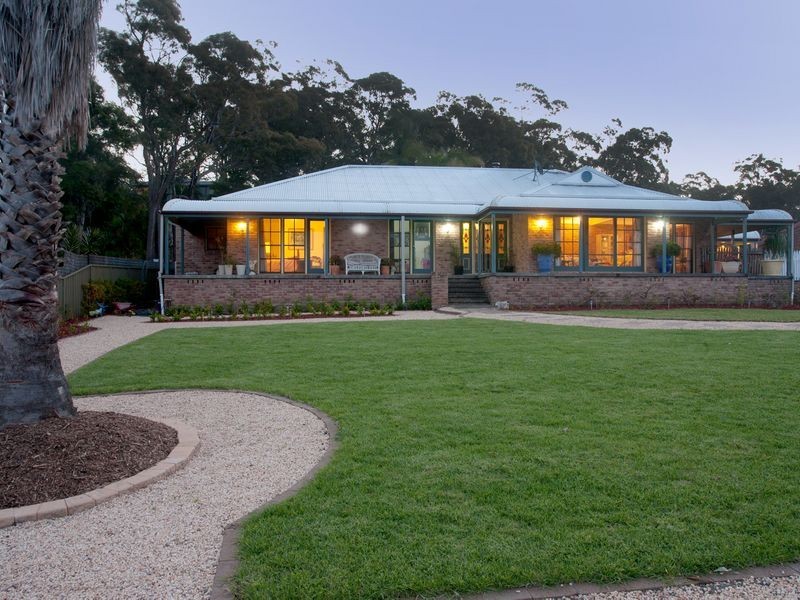 62 Fishing Point Road, Fishing Point NSW 2283