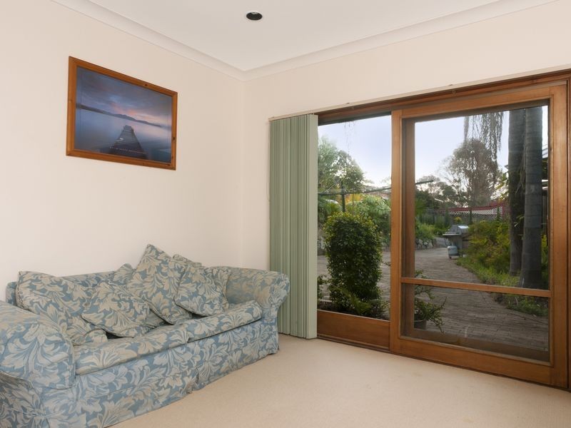 62 Fishing Point Road, Fishing Point NSW 2283